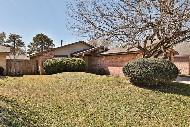 21031 Western Valley Drive, Katy, TX 77449 photo 2