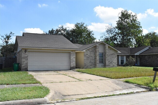 7215 Caracas Drive, Houston, TX 77083 photo 2
