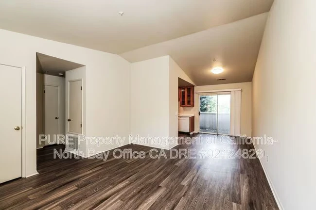 5256 Old Redwood Hwy Santa Rosa, CA 95403 photo 3