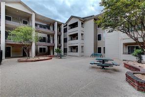 501 W 26th St Austin, TX 78705 photo 2