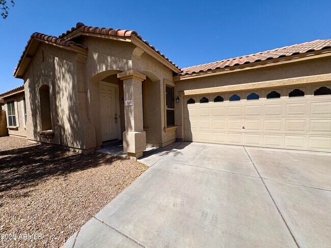 17021 W Rimrock St Surprise, AZ 85388 photo 4