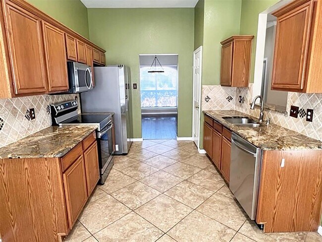 5304 Whiting Way, Denton, TX 76208 photo 3