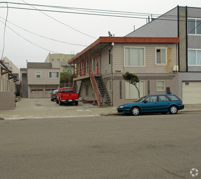 171 (1556 Great Highway) photo 2