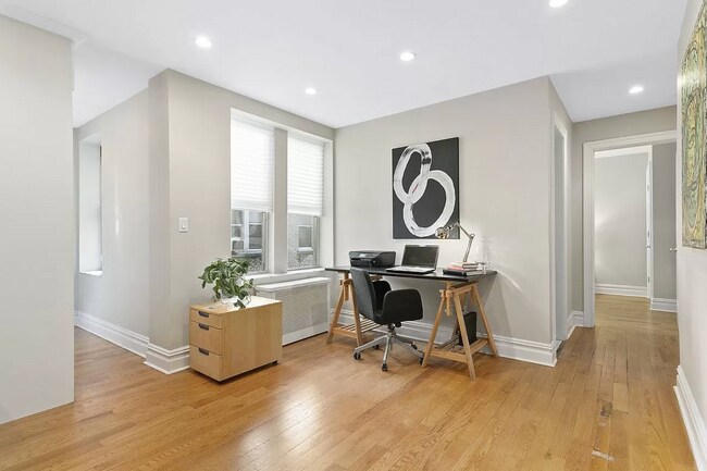 15608 Riverside Dr W New York, NY 10032 photo 4