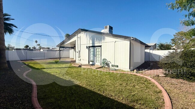 1725 East Catalina Drive, Phoenix, AZ 85016 photo 3