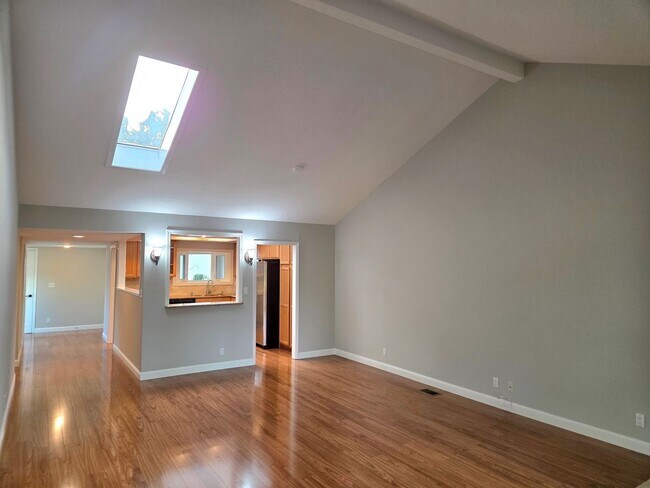 565 Rolling Hills Ln Danville, CA 94526 photo 3