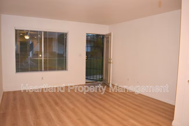 8284 Echo Dell Rd. photo 2