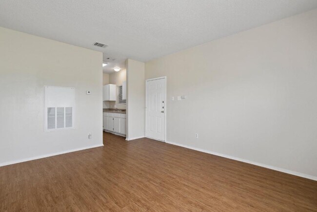 12166 Metric Blvd Austin, TX 78758 photo 5