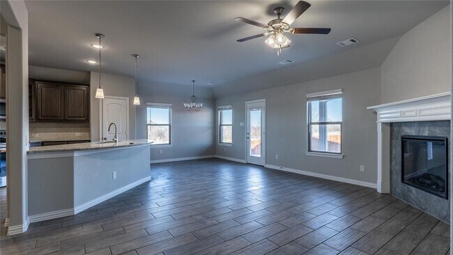 323 Ranch Road, Justin, TX 76247 photo 4