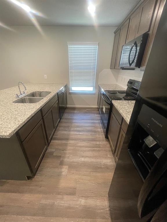 9199 Inwood, Willis, TX 77318 photo 4