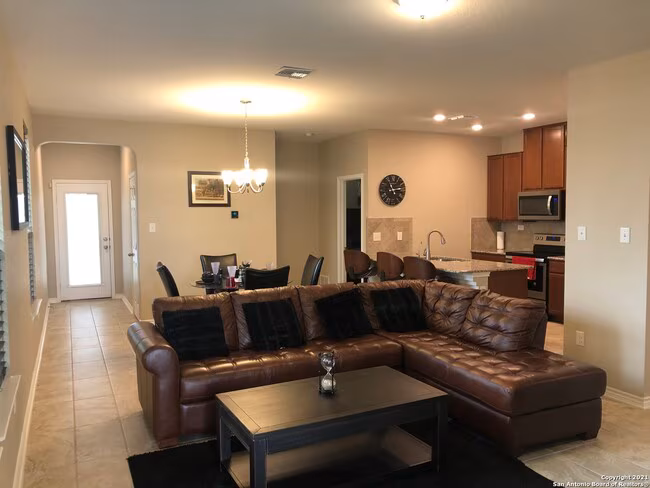 2626 Lake Horizon San Antonio, TX 78244 photo 4