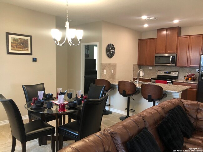 2626 Lake Horizon San Antonio, TX 78244 photo 5