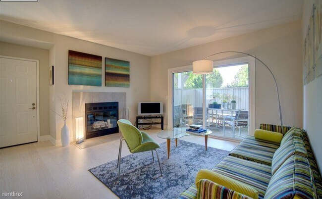 91 Schooner Court, Richmond, CA 94804 photo 2