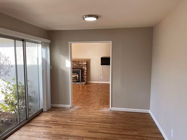 Desirable Los Altos Neighborhood photo 5