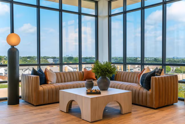 ENTRATA - Lantower Midtown photo 3