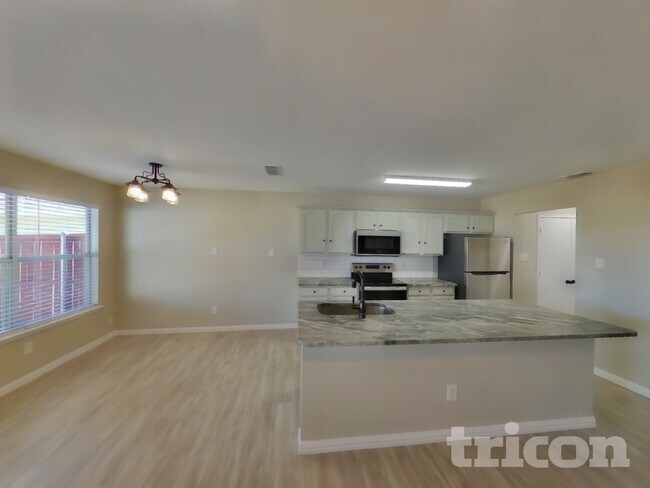 1441 Pine Lane, Fort Worth, TX 76140 photo 4