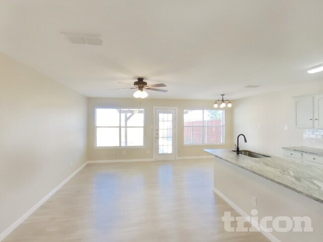 1441 Pine Lane, Fort Worth, TX 76140 photo 2