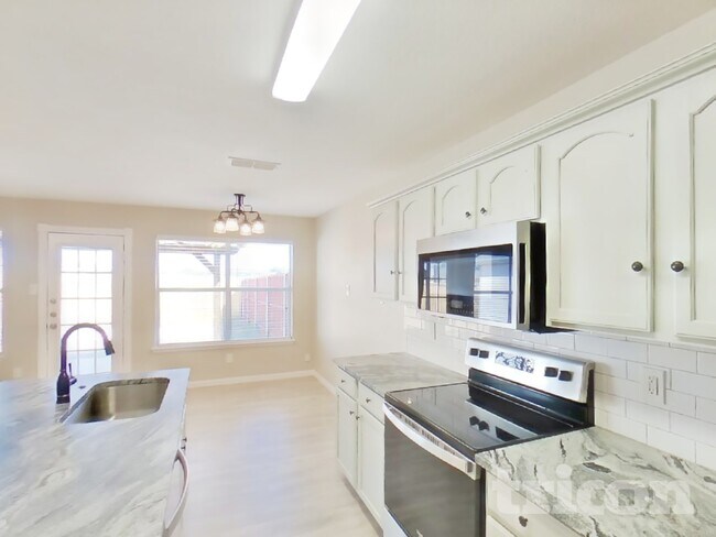 1441 Pine Lane, Fort Worth, TX 76140 photo 5