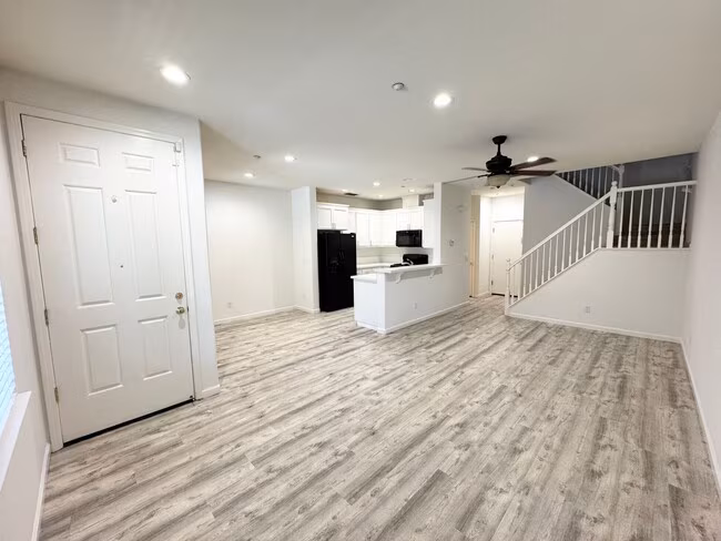 Perfect Shape Townhome in North Livermore off Vasco photo 2