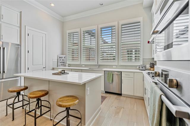 2157 Wenge Ln photo 2