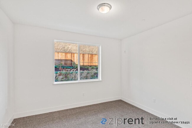725 Delve Court, Hayward, CA 94544 photo 4