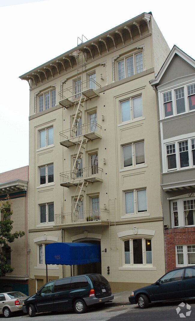 925 Jones Street Apartments photo 2