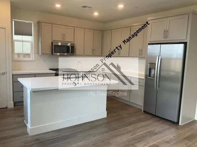 1873 Italia Wy Tracy, CA 95377 photo 2