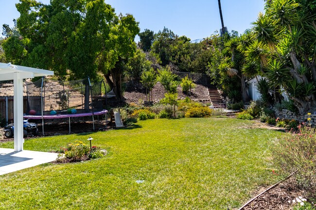 3610 Marlesta Dr San Diego, CA 92111 photo 5