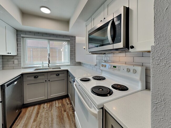 740 Intrepid Drive, Garland, TX 75043 photo 4