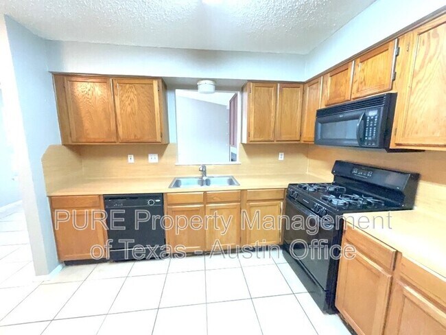 803 Country Aire Dr Round Rock, TX 78664 photo 5