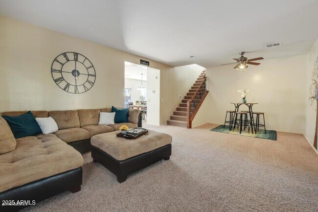 12039 W Leather Ln Peoria, AZ 85383 photo 3