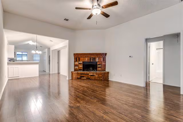 7829 Cardinal Court, North Richland Hills, TX 76180 photo 5