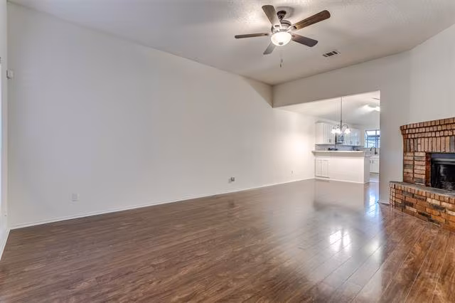 7829 Cardinal Court, North Richland Hills, TX 76180 photo 4