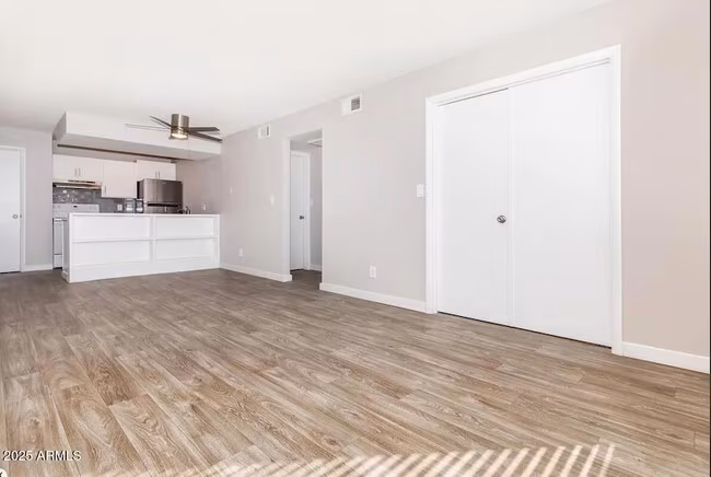10860 N 85th Ave Peoria, AZ 85345 photo 3