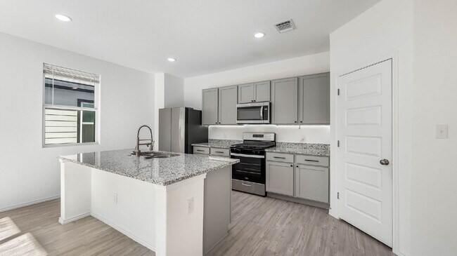 4422 Chandler Rd San Antonio, TX 78222 photo 2