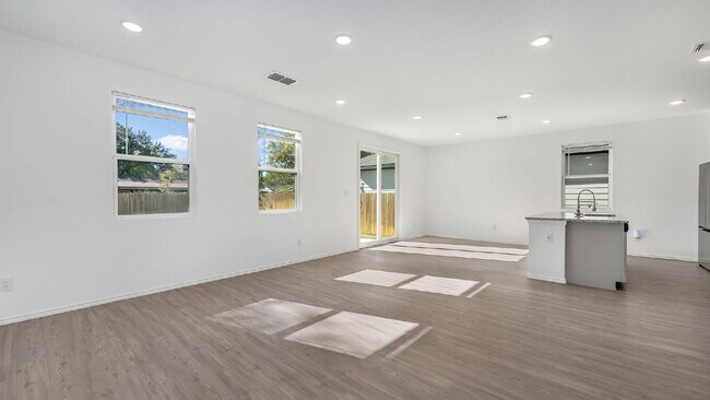 4422 Chandler Rd San Antonio, TX 78222 photo 5
