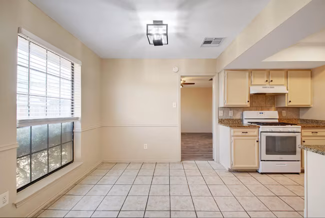 Seeking Roommates For Shared Home photo 5