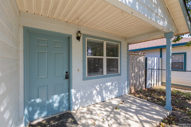 3727 Aragon Dr San Antonio, TX 78211 photo 4