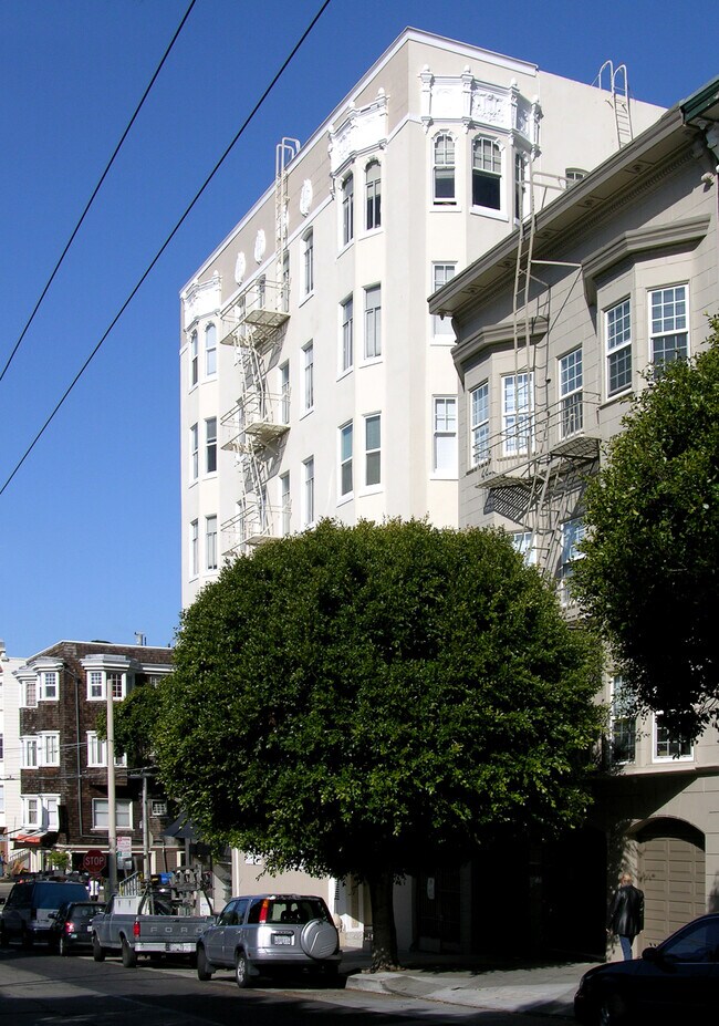 2405 Fillmore Street, San Francisco, CA 94115 photo 2