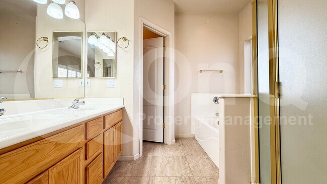 1528 N Mimosa Way Casa Grande, AZ 85122 photo 5
