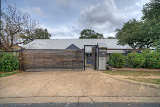 3805 Southridge Drive, Austin, TX 78704 photo 2