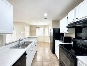 831 Sagewood Trail San Marcos, TX 78666 photo 5