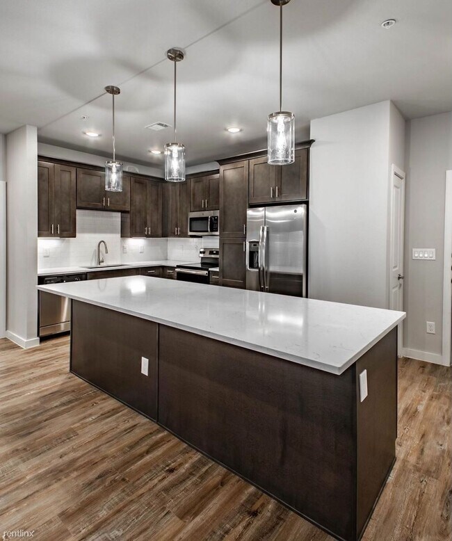 1701 E Palm Valley Blvd Round Rock, TX 78664 photo 2