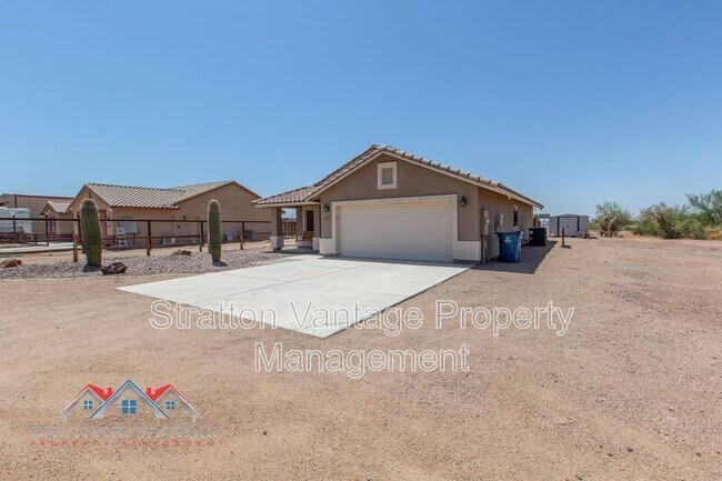 1635 E 10th Ave Apache Junction, AZ 85119 photo 2