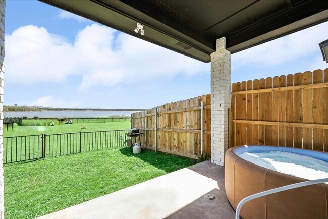 7006 Shipp Rd Rowlett, TX 75088 photo 3