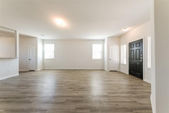 2804 Redhead Place, Ennis, TX 75119 photo 4