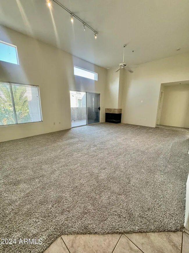 11260 N 92nd St Scottsdale, AZ 85260 photo 2