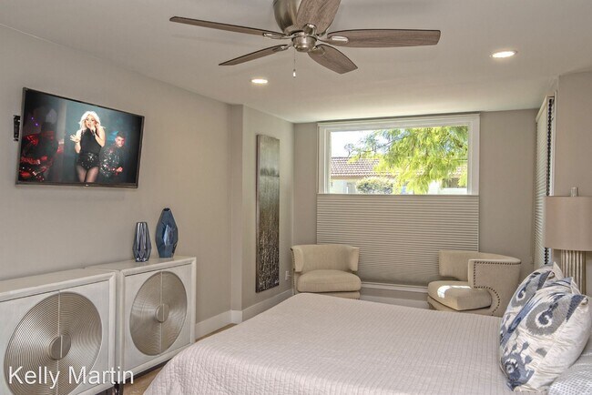 7842 E MacKenzie Dr Scottsdale, AZ 85251 photo 4