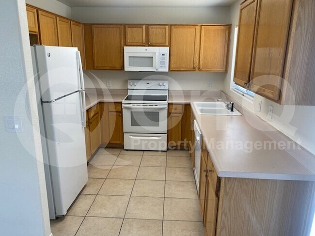 3710 S 62nd Ave Phoenix, AZ 85043 photo 4