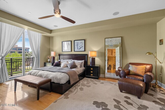 2211 E Camelback Rd Phoenix, AZ 85016 photo 5